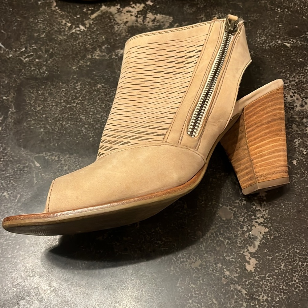 Paul Green Willow Peep Toe Perforated Heeled Sandal Booties‎ Size 9.5 - Picture 7 of 11